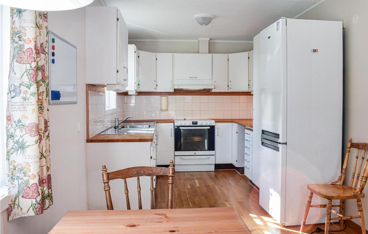 Cozy Home In Karlskrona With Kitchen Exterior foto